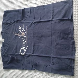 Irish Pub tee shirt, Size Large in Navy Blue